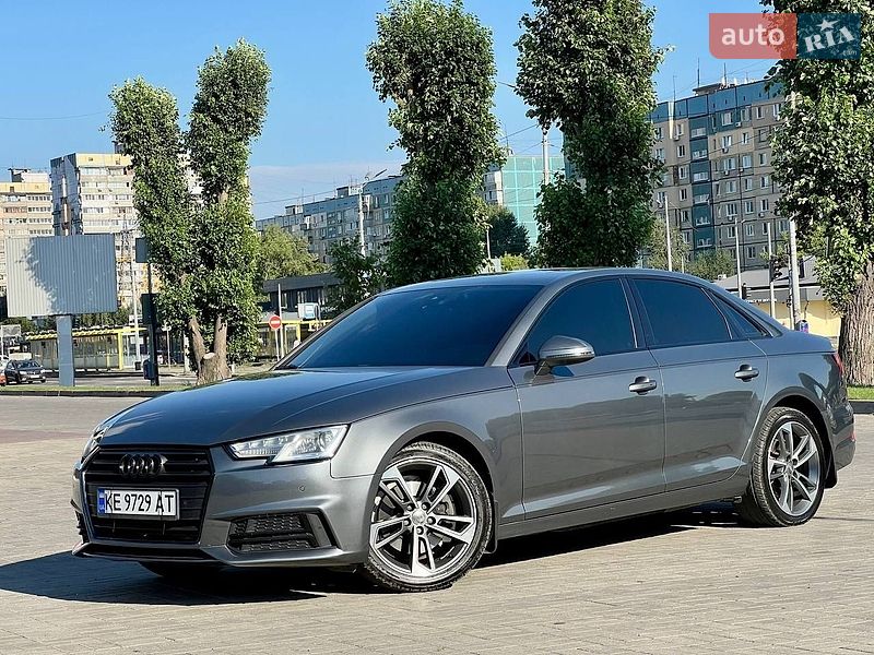 Audi A4 2019