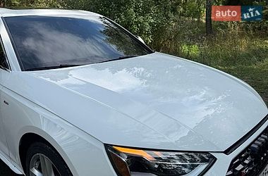 Седан Audi A4 2020 в Киеве