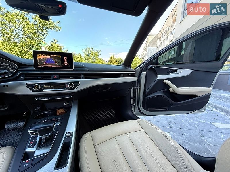 Седан Audi A4 2017 в Трускавці