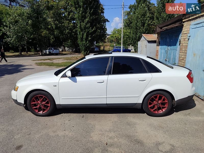 Седан Audi A4 2003 в Киеве