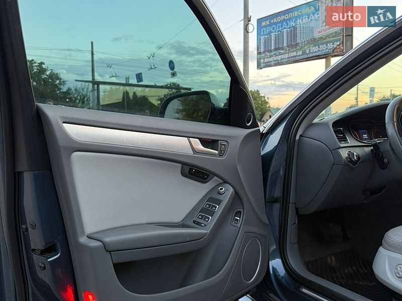 Седан Audi A4 2015 в Чернигове
