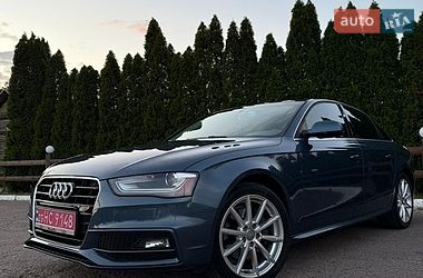 Седан Audi A4 2015 в Чернигове