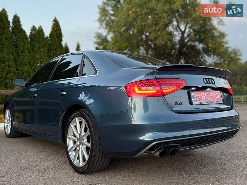 Седан Audi A4 2015 в Чернигове