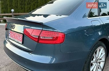 Седан Audi A4 2015 в Чернигове