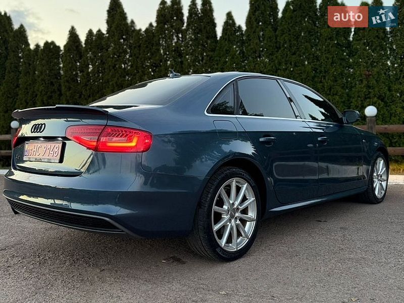 Седан Audi A4 2015 в Чернигове