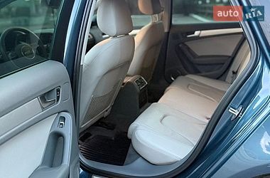 Седан Audi A4 2015 в Чернигове