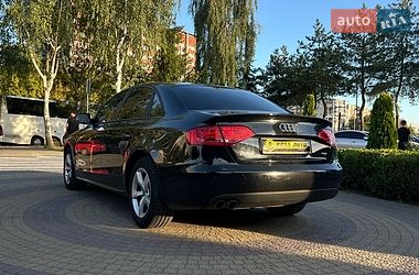 Седан Audi A4 2012 в Львові