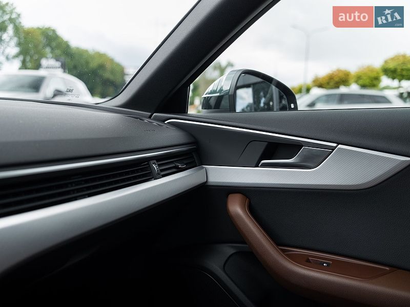 Седан Audi A4 2018 в Львове фото 28 Седан Audi A4 2018 в Львове