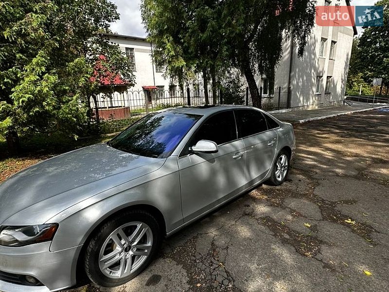 Седан Audi A4 2010 в Луцьку