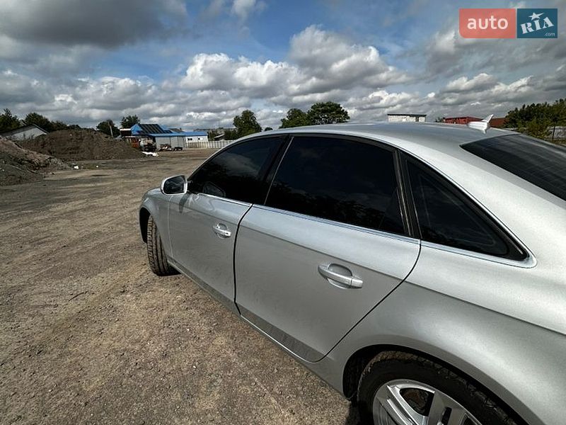 Седан Audi A4 2010 в Луцьку