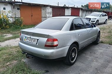 Седан Audi A4 1998 в Малине