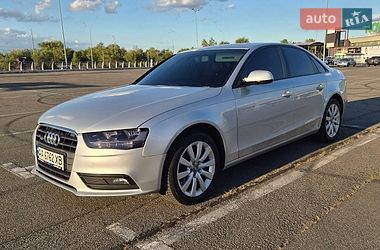 Седан Audi A4 2012 в Києві
