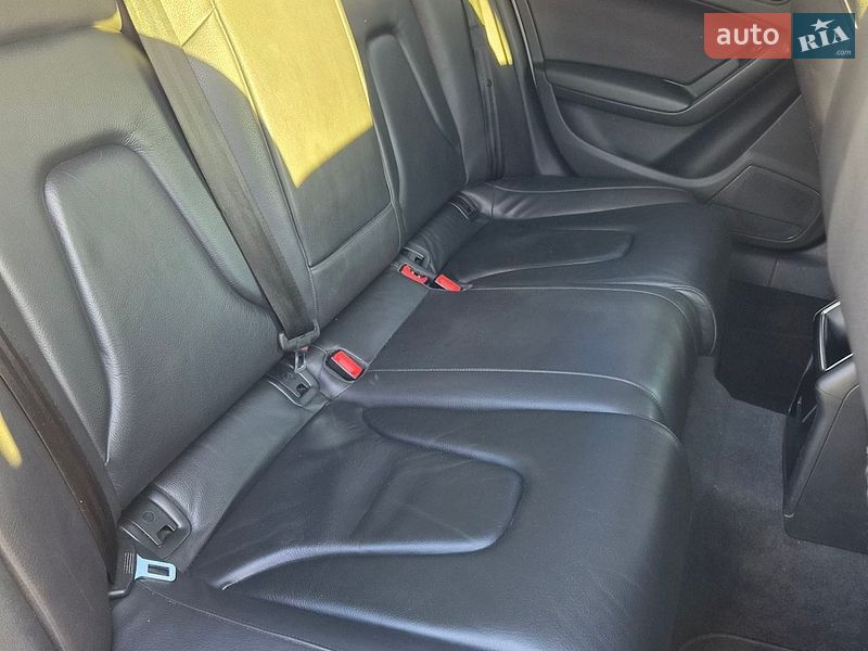 Седан Audi A4 2012 в Києві