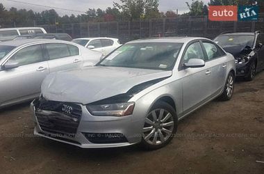 Седан Audi A4 2012 в Києві