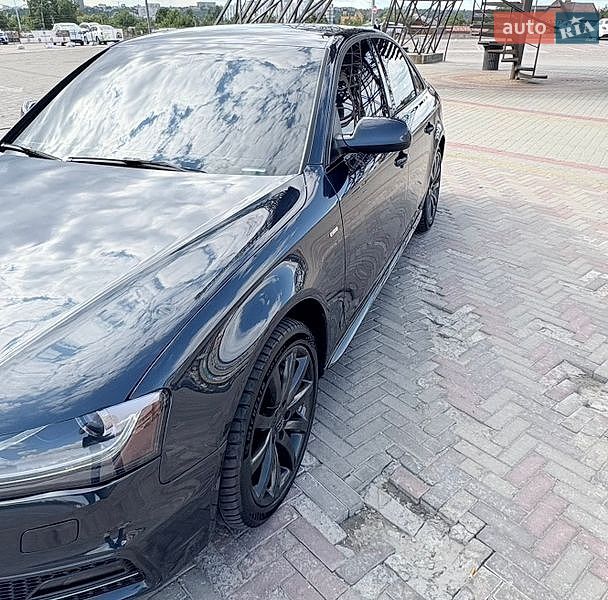Седан Audi A4 2014 в Харкові