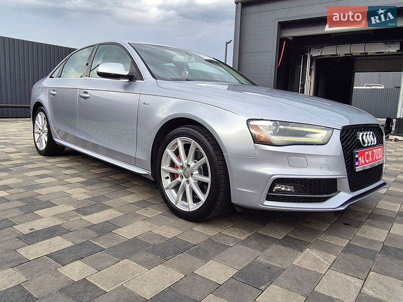 Седан Audi A4 2015 в Полтаві