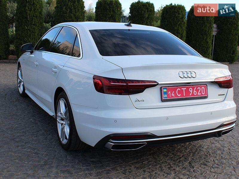 Седан Audi A4 2021 в Жовкве