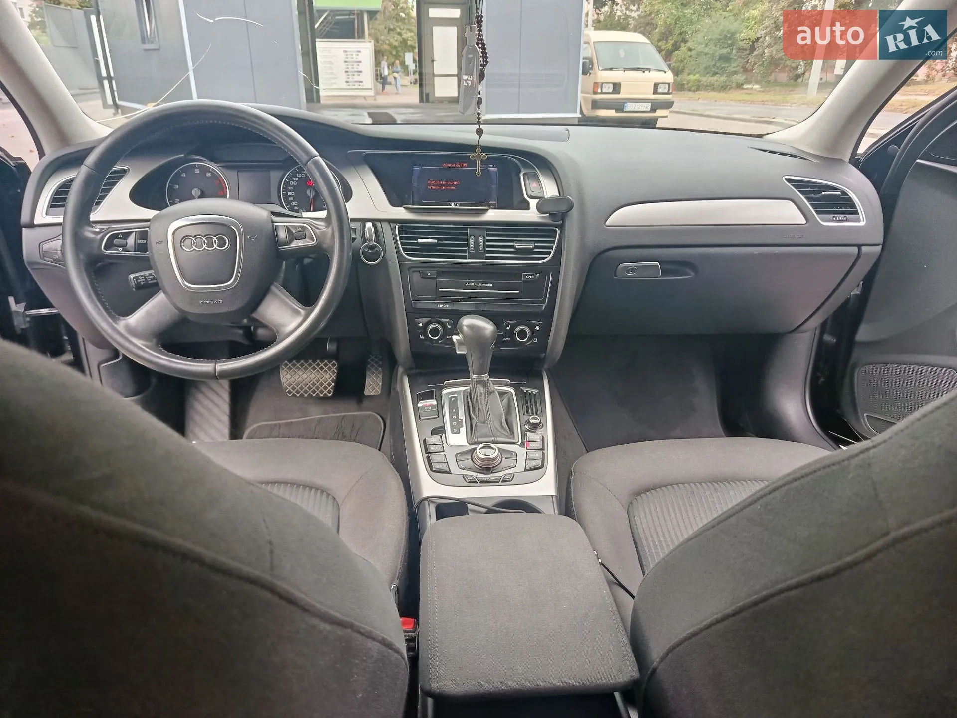 2010 Audi A4 - мініатюра 4