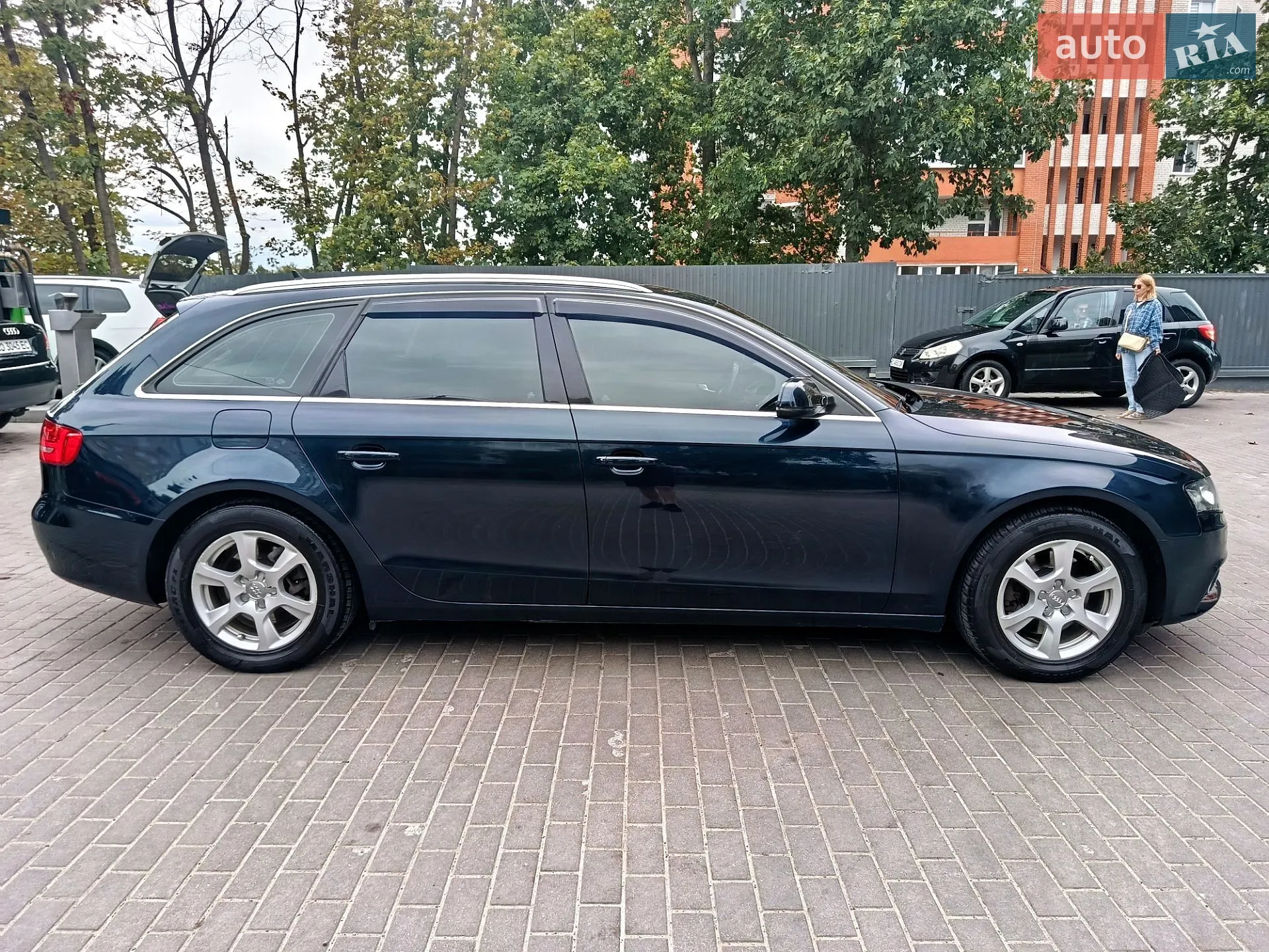 2010 Audi A4 - мініатюра 6