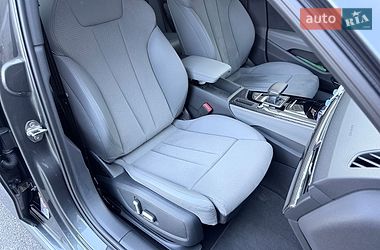 Седан Audi A4 2023 в Києві