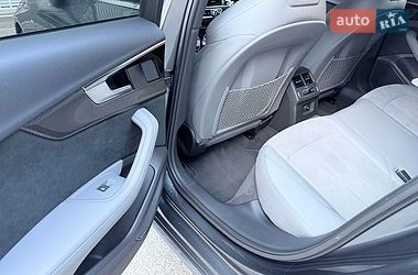 Седан Audi A4 2023 в Києві