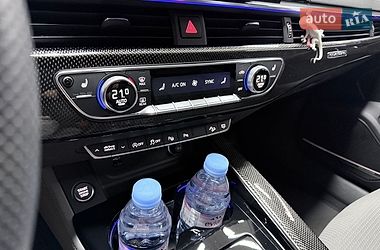 Седан Audi A4 2023 в Києві
