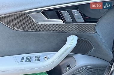 Седан Audi A4 2023 в Києві
