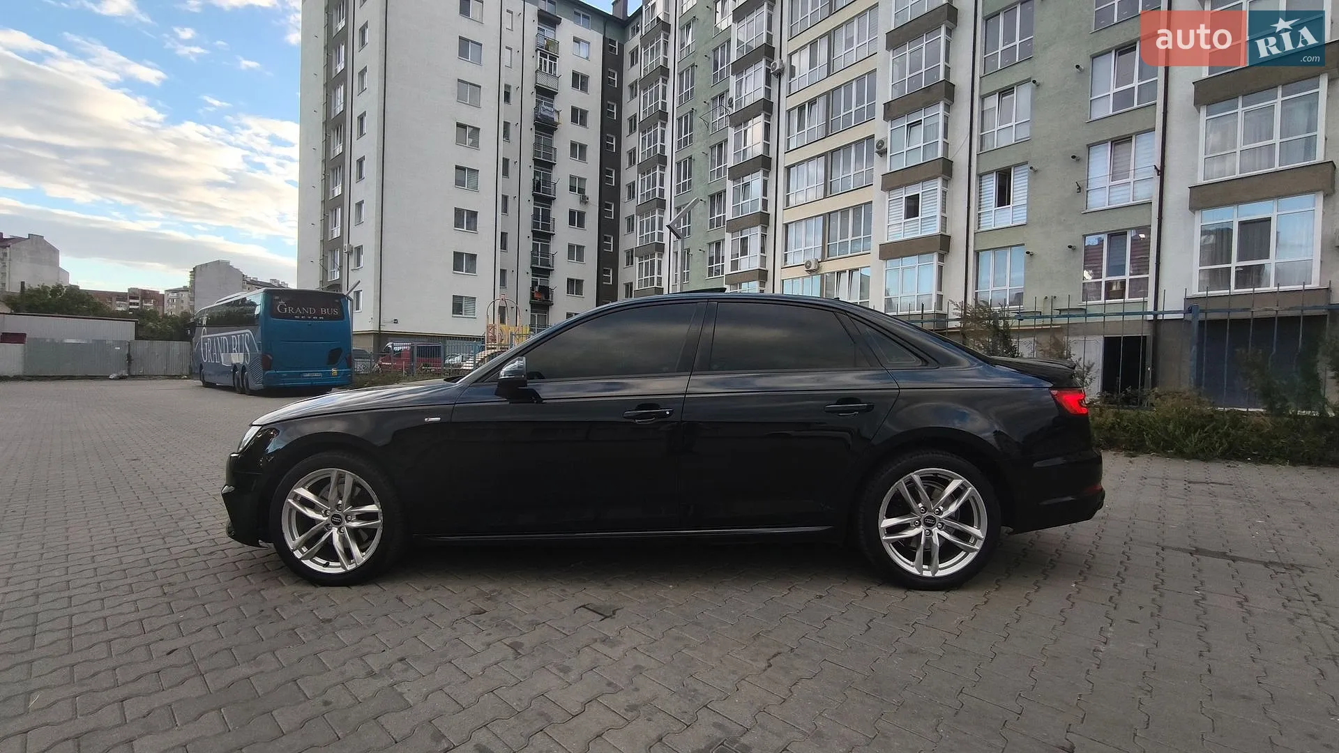2016 Audi A4 - мініатюра 8