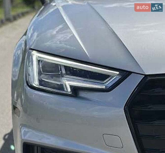 Седан Audi A4 2018 в Киеве