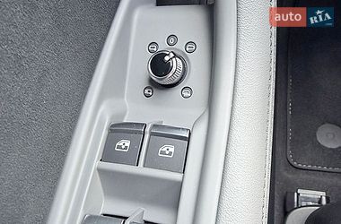 Седан Audi A4 2023 в Києві