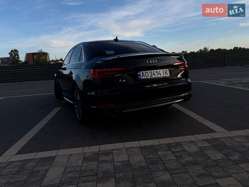 Седан Audi A4 2016 в Мукачевому