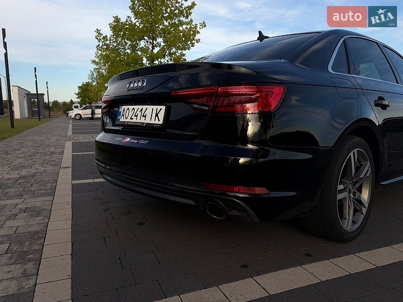 Седан Audi A4 2016 в Мукачевому