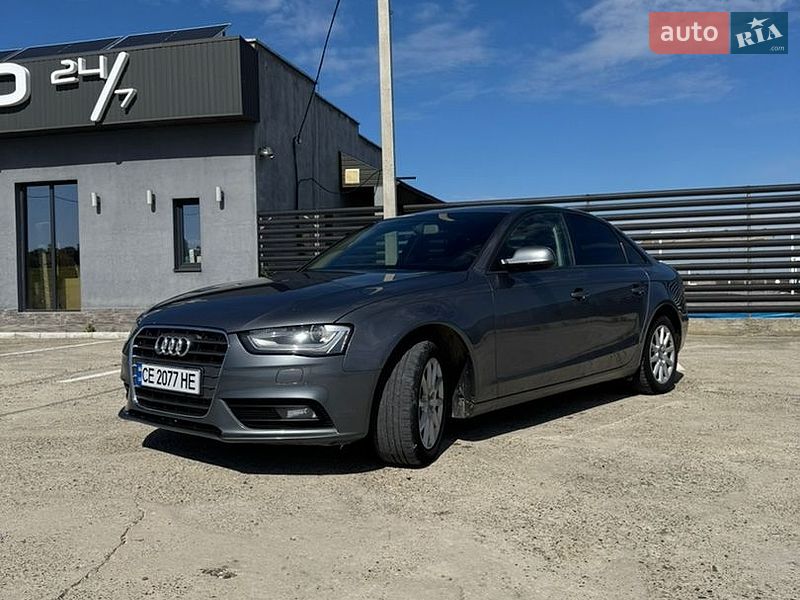 Седан Audi A4 2012 в Черновцах