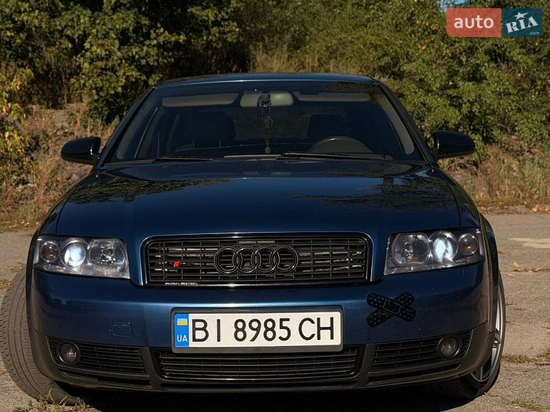 Седан Audi A4 2004 в Кременчуці
