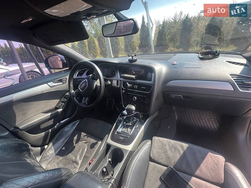 Седан Audi A4 2008 в Городке