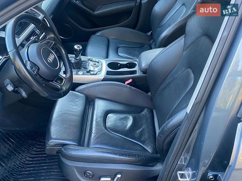 Седан Audi A4 2015 в Кропивницком