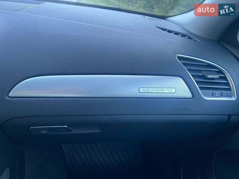 Седан Audi A4 2015 в Кропивницком
