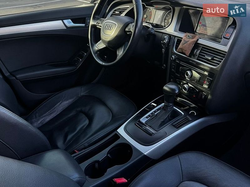 Седан Audi A4 2014 в Києві