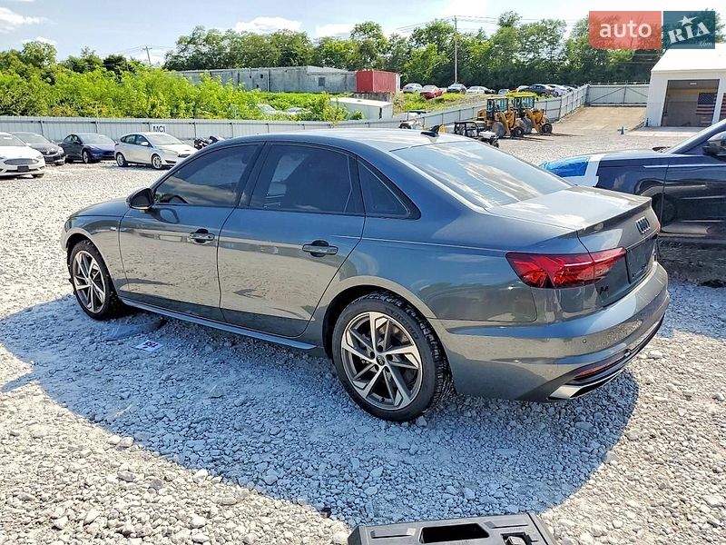 Седан Audi A4 2021 в Львове
