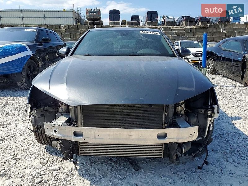 Седан Audi A4 2021 в Львове