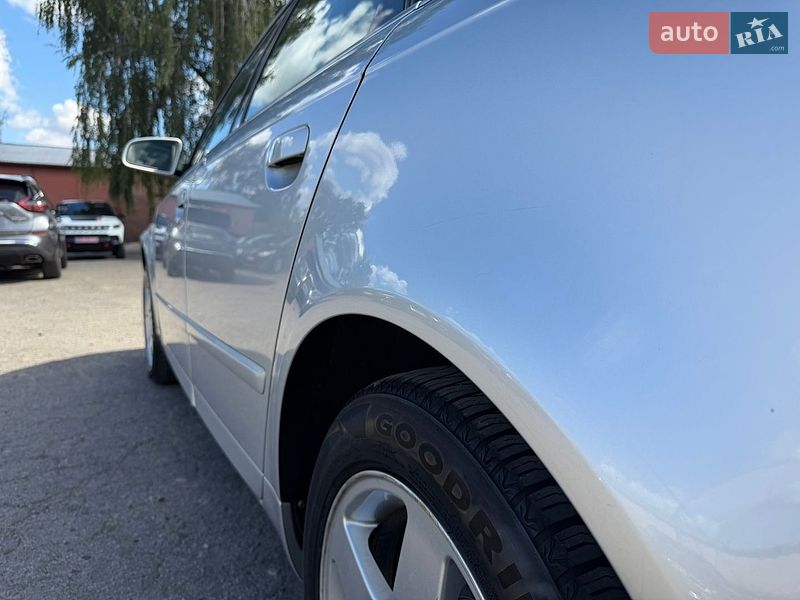 Седан Audi A4 2005 в Лубнах