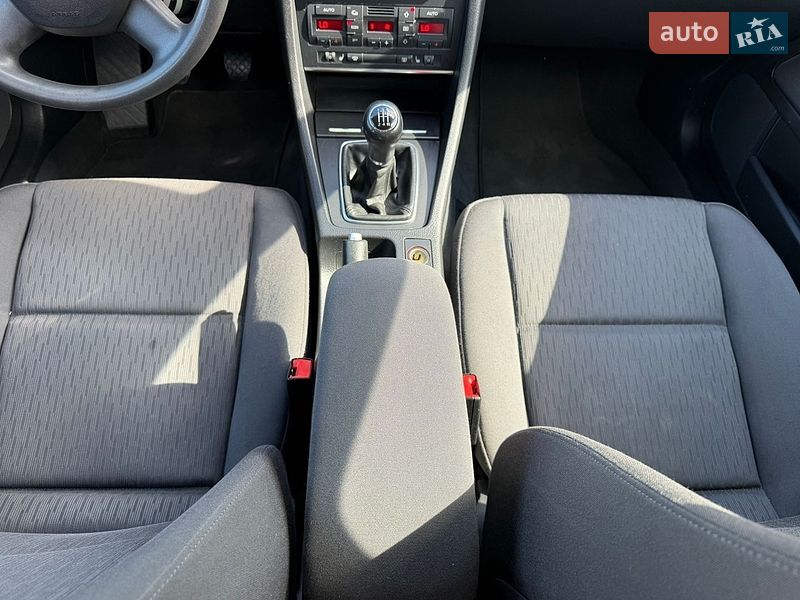 Седан Audi A4 2005 в Лубнах