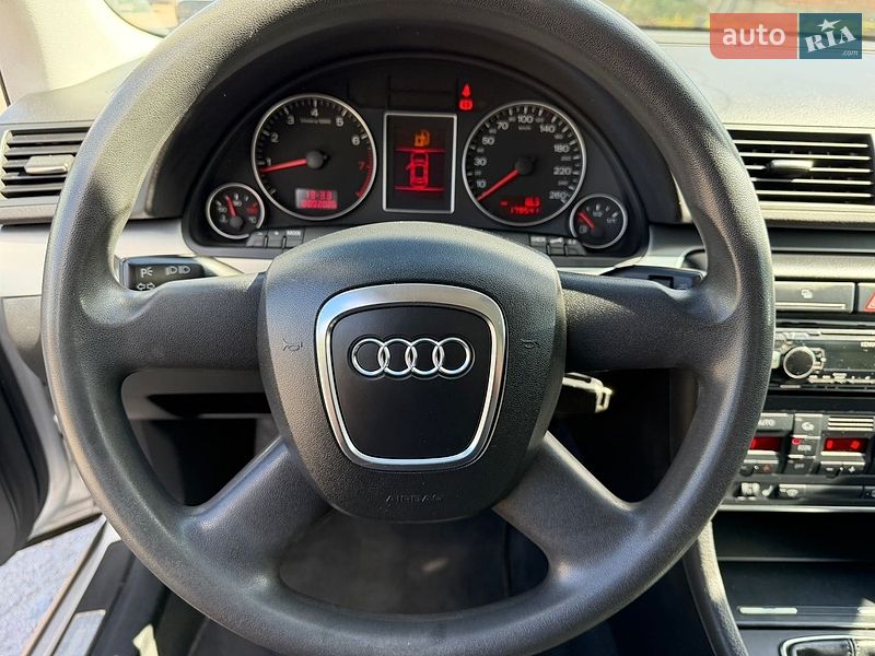 Седан Audi A4 2005 в Лубнах