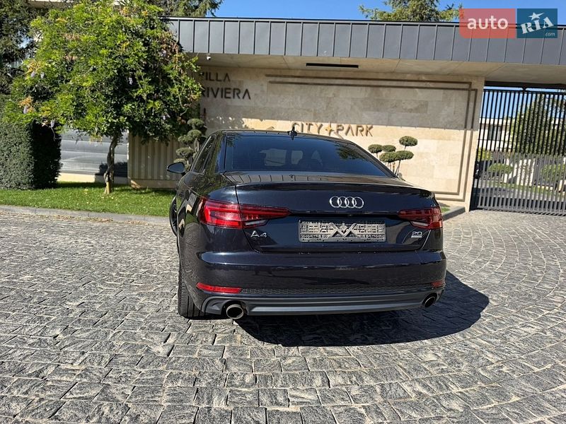 Седан Audi A4 2018 в Львове