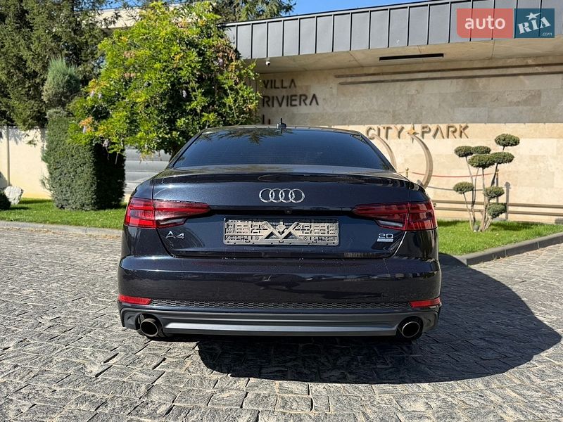 Седан Audi A4 2018 в Львове