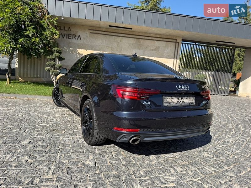 Седан Audi A4 2018 в Львове