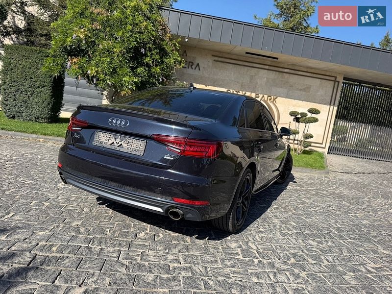 Седан Audi A4 2018 в Львове