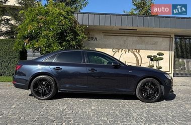 Седан Audi A4 2018 в Львове