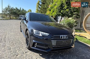 Седан Audi A4 2018 в Львове