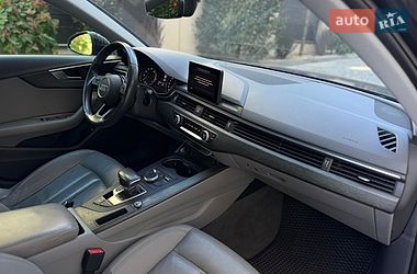 Седан Audi A4 2018 в Львове